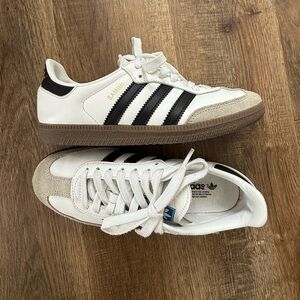 Adidas Sambas